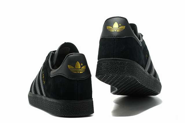 Les Adidas Gazelle Femme allient un style emblématique à une performance exceptionnelle.