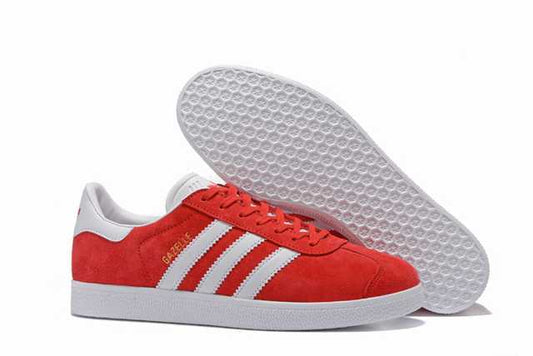 Les baskets Adidas Gazelle Femme allient un style emblématique à une performance exceptionnelle.
