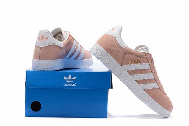 Premièrement : Les Adidas Gazelle Femme allient un style emblématique à une performance exceptionnelle.