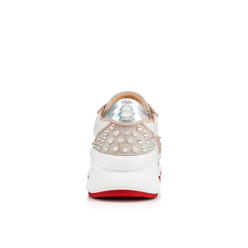 les chaussures Christian Louboutin Femme sont un témoignage de l'engagement de Christian Louboutin à combiner style et sophistication.