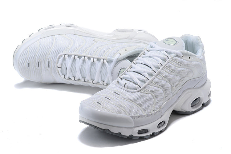 les baskets Nike TN Air Max Plus Femme sont un témoignage de l'engagement de Nike à combiner style et innovation. Exceptionnel 