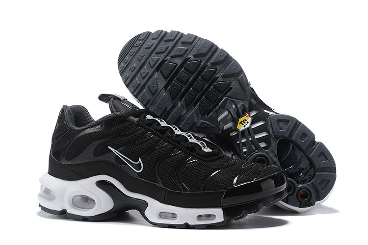les baskets Nike TN Air Max Plus sont un témoignage de l'engagement de Nike à combiner style et innovation.
