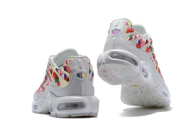 Baskets Nike tn air max plus 2021   "International Club Pack " Femme