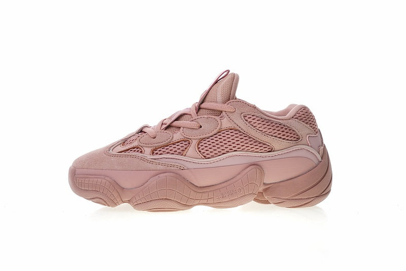 Les Yeezy 500 sont des pièces maîtresses de la mode. Depuis leur introduction. Les Yeezy 500 Femme permettent de personnaliser votre style tout en bénéficiant d’un confort supérieur.