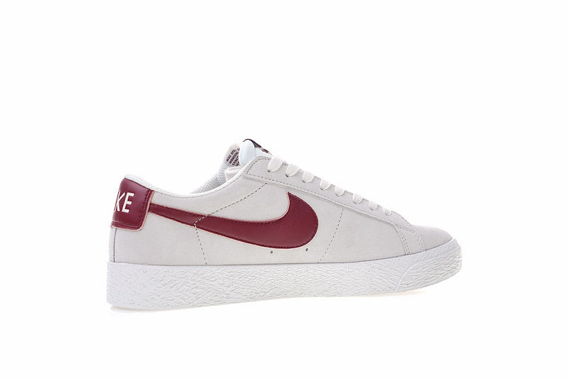 Résultats de l'évolution emblématique de la ligne Nike, les Nike Blazer Low 40 sont un témoignage de l'engagement de Nike à combiner style et innovation.