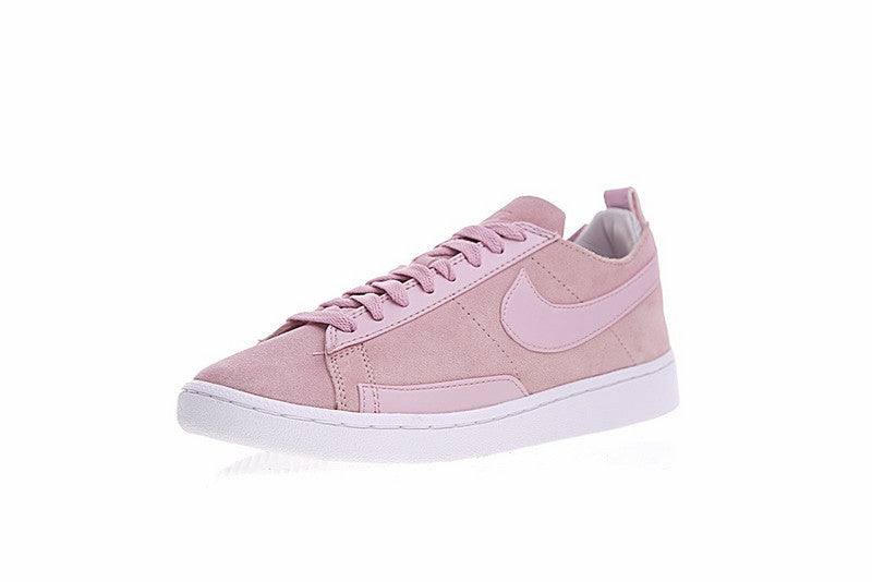 Résultats de l'évolution emblématique de la ligne Nike, les Nike Blazer Low 40 sont un témoignage de l'engagement de Nike à combiner style et innovation.