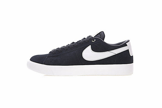 Résultats de l'évolution emblématique de la ligne Nike, les Nike Blazer Low 40 sont un témoignage de l'engagement de Nike à combiner style et innovation.