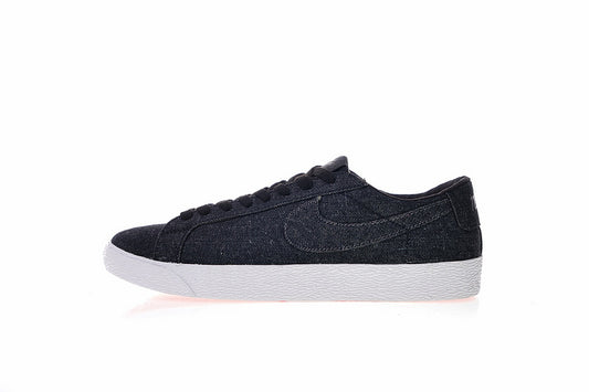 Résultats de l'évolution emblématique de la ligne Nike, les Nike Blazer Low 40 sont un témoignage de l'engagement de Nike à combiner style et innovation.