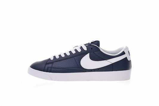 Résultats de l'évolution emblématique de la ligne Nike, les Nike Blazer Low 40 sont un témoignage de l'engagement de Nike à combiner style et innovation.