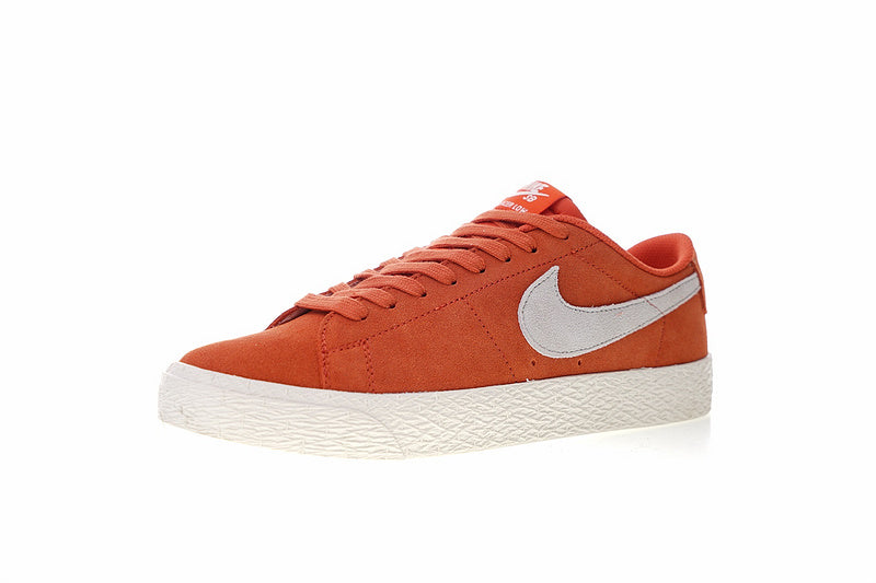 Résultats de l'évolution emblématique de la ligne Nike, les Nike Blazer Low 40 sont un témoignage de l'engagement de Nike à combiner style et innovation.