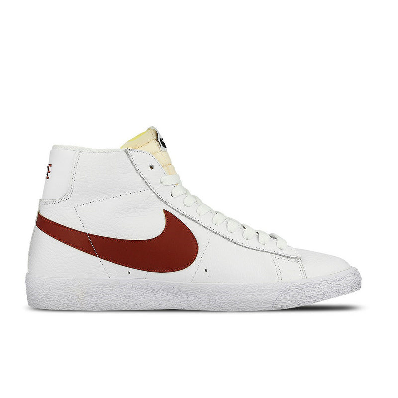 Résultats de l'évolution emblématique de la ligne Nike, les Nike Blazer Mid sont un témoignage de l'engagement de Nike à combiner style et innovation.