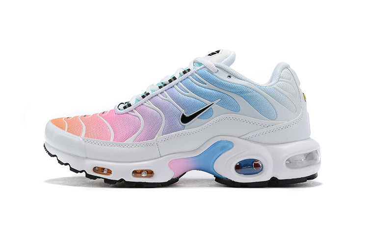 les baskets Nike TN Air Max Plus Femme sont un témoignage de l'engagement de Nike à combiner style et innovation. Exceptionnel 