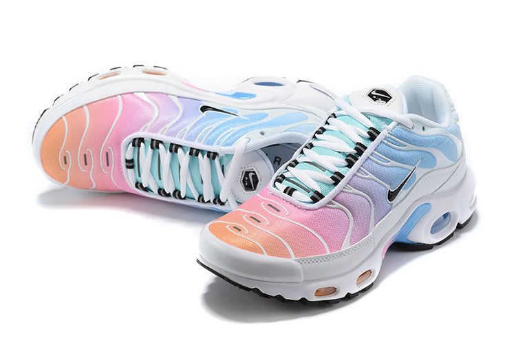 les baskets Nike TN Air Max Plus Femme sont un témoignage de l'engagement de Nike à combiner style et innovation. Exceptionnel 