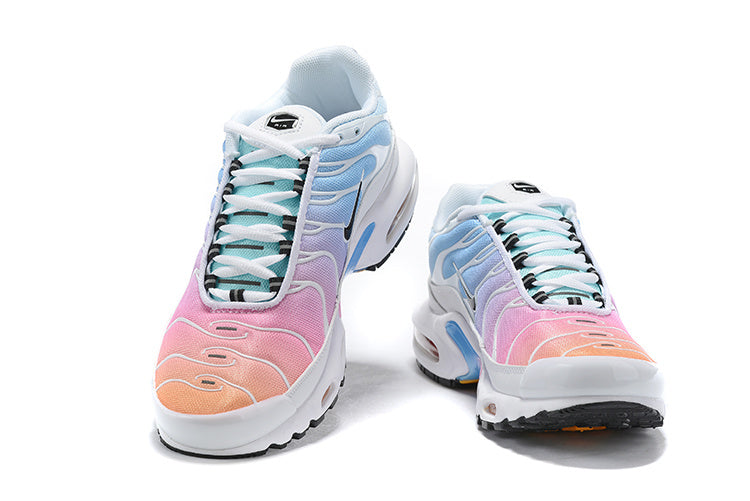 les baskets Nike TN Air Max Plus Femme sont un témoignage de l'engagement de Nike à combiner style et innovation. Exceptionnel 