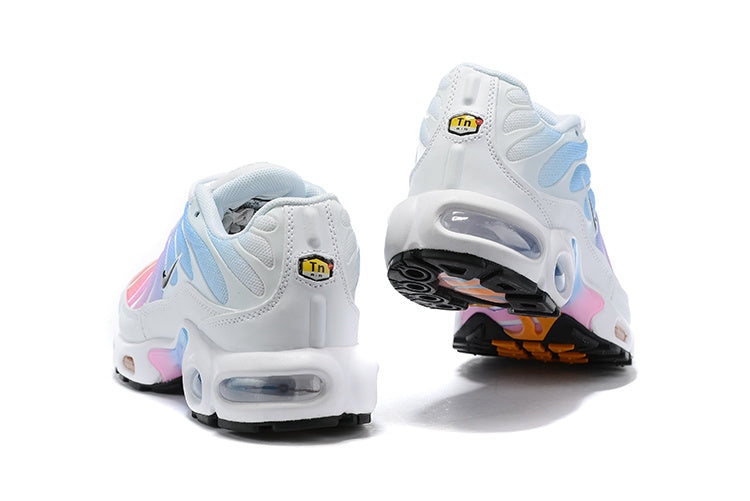 les baskets Nike TN Air Max Plus Femme sont un témoignage de l'engagement de Nike à combiner style et innovation. Exceptionnel 