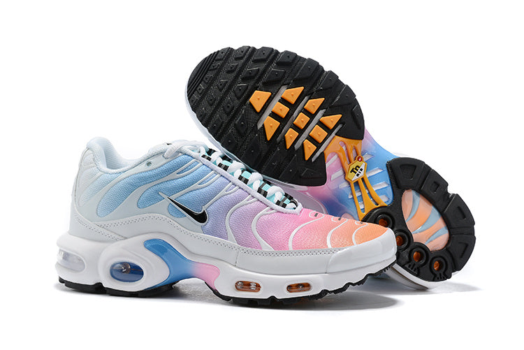 les baskets Nike TN Air Max Plus Femme sont un témoignage de l'engagement de Nike à combiner style et innovation. Exceptionnel 