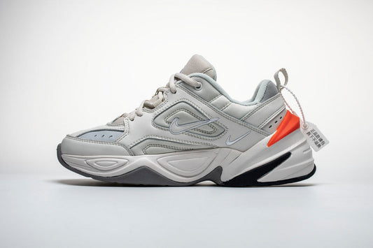 Résultats de l'évolution emblématique de la ligne Nike, les baskets Nike M2K Tekno Femme  sont un témoignage de l'engagement de Nike à combiner style et innovation.