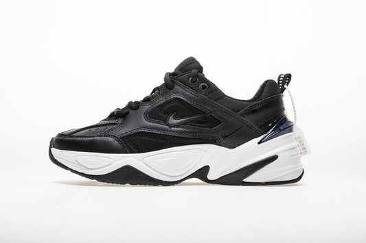 Résultats de l'évolution emblématique de la ligne Nike, les baskets Nike M2K Tekno Femme  sont un témoignage de l'engagement de Nike à combiner style et innovation.