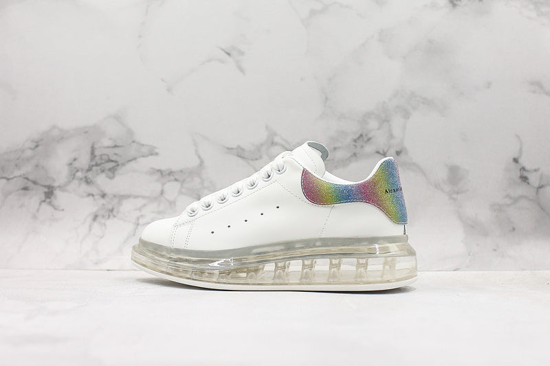  les chaussures Alexander McQueen Femme sont un témoignage de l'engagement de la marque à combiner style et audace. Exceptionnel pas Cher. Le moins cher.