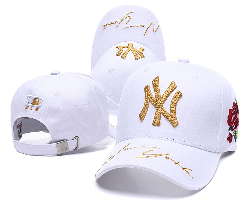 Les casquettes New Era unisexe sont une référence incontournable pour ceux qui recherchent un accessoire à la fois tendance et fonctionnel.