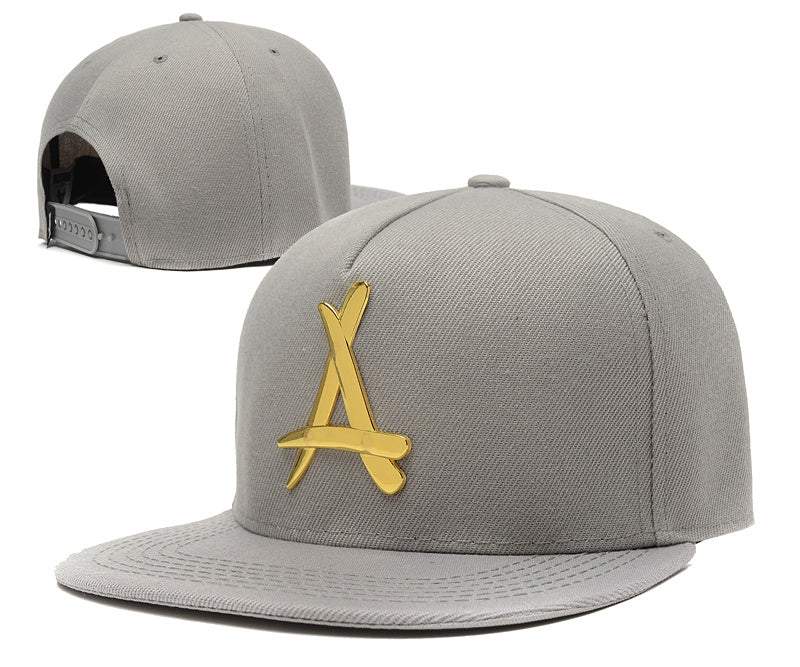 Les casquettes snapback unisexe combinent parfaitement un design moderne et une fonctionnalité optimale, idéales pour un look sportif et urbain.
