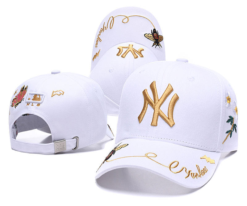 Les casquettes New Era unisexe sont une référence incontournable pour ceux qui recherchent un accessoire à la fois tendance et fonctionnel.