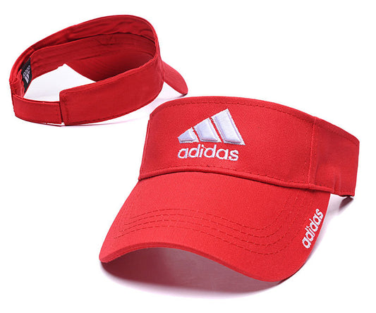 Les casquettes snapback adidas combinent parfaitement un design moderne et une fonctionnalité optimale, idéales pour un look sportif et urbain.