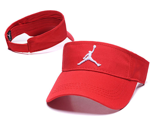 Les casquettes air Jordan incarnent l’héritage de la légende Michael Jordan, offrant un mélange parfait entre performance et style urbain.