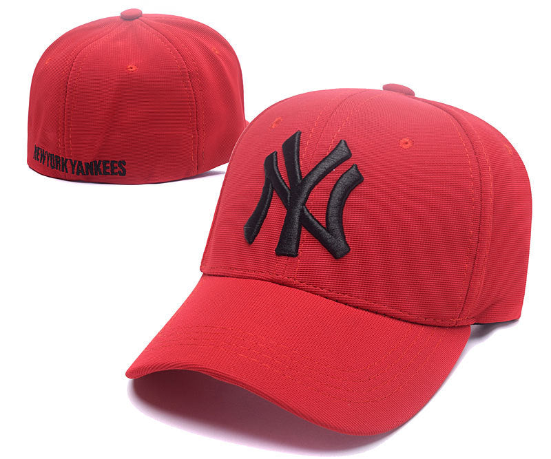 Les casquettes New Era unisexe sont une référence incontournable pour ceux qui recherchent un accessoire à la fois tendance et fonctionnel.