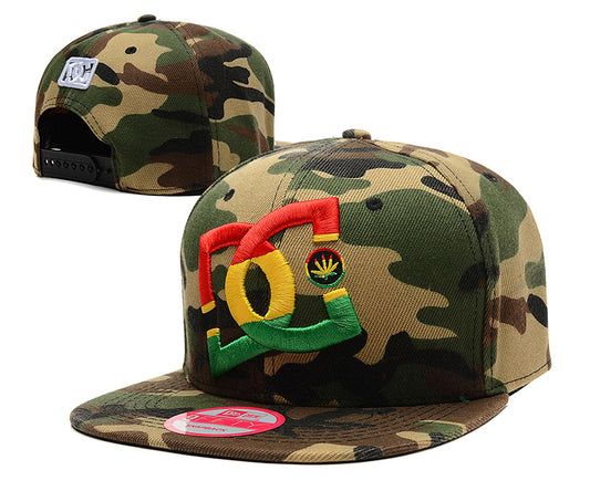 Les casquettes snapback unisexe combinent parfaitement un design moderne et une fonctionnalité optimale, idéales pour un look sportif et urbain.