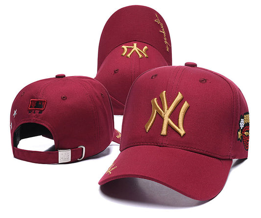 Les casquettes New Era unisexe sont une référence.

 incontournable pour ceux qui recherchent un accessoire à la fois tendance et fonctionnel.

En plus, leur design emblématique, associé à des matériaux de qualité.