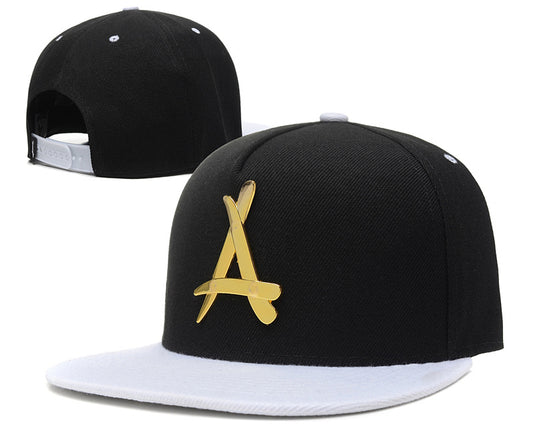 Les casquettes snapback unisexe combinent parfaitement un design moderne et une fonctionnalité optimale, idéales pour un look sportif et urbain.