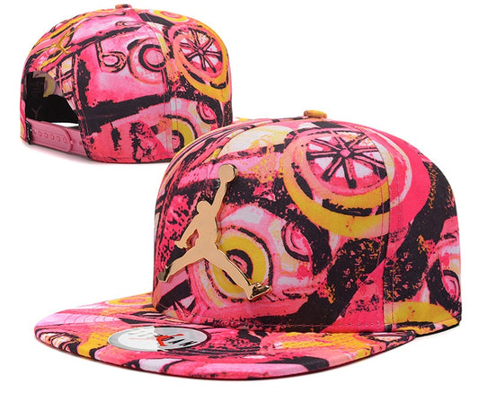 Les casquettes air Jordan incarnent l’héritage de la légende Michael Jordan, offrant un mélange parfait entre performance et style urbain.