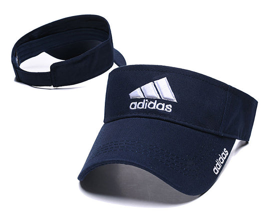 Les casquettes snapback adidas combinent parfaitement un design moderne et une fonctionnalité optimale, idéales pour un look sportif et urbain.