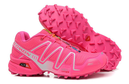 Les baskets Salomon Speed Cross III 1 Femme sont un témoignage de l'engagement de Salomon à combiner style et innovation.