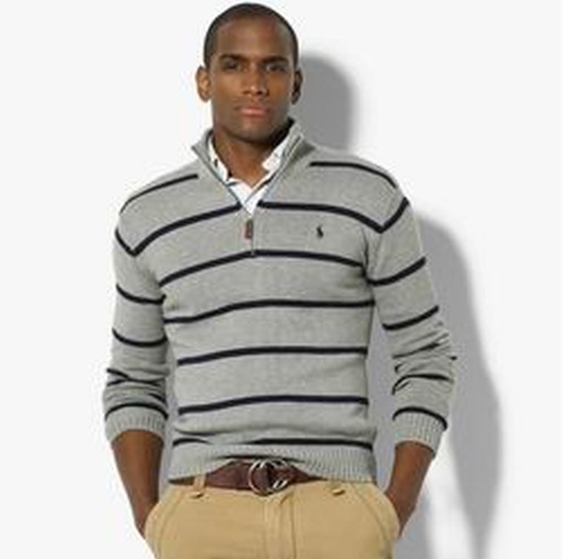 Les pulls Polo Ralph Lauren combinent élégance et confort avec une maîtrise inégalée.