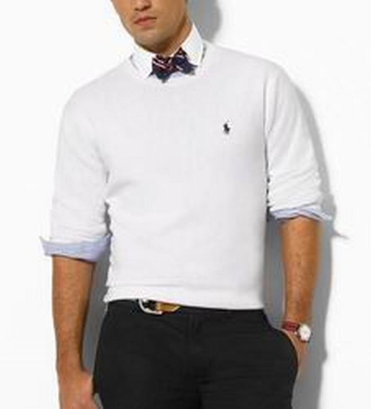 Les pulls Polo Ralph Lauren combinent élégance et confort avec une maîtrise inégalée.