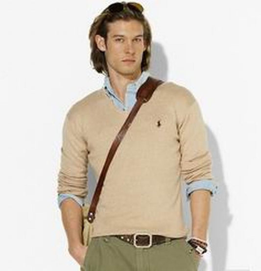 Les pulls Polo Ralph Lauren combinent élégance et confort avec une maîtrise inégalée.