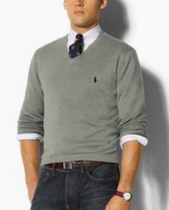 Les pulls Polo Ralph Lauren combinent élégance et confort avec une maîtrise inégalée.