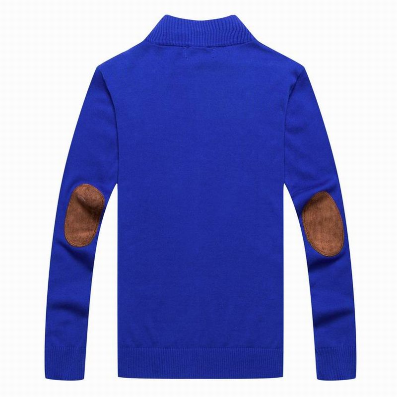 Les pulls Polo Ralph Lauren combinent élégance et confort avec une maîtrise inégalée.