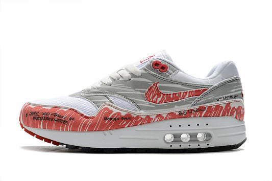 Les baskets Nike Air Max 1 Femme incarnent l’héritage emblématique de la marque Nike, combinant un design intemporel avec des touches modernes.