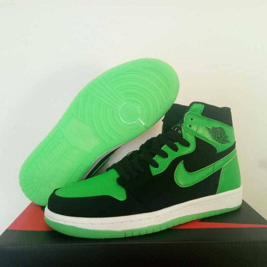 Les baskets Air Jordan 1 offrent un style iconique et une performance légendaire.

De plus, leur design emblématique et leur utilisation.