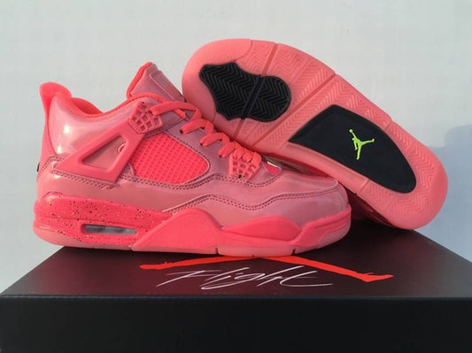 Les baskets Air Jordan 4 femme permettent de personnaliser votre style .En résumé, les Union X Air Jordan 04 femme incarnent le style.