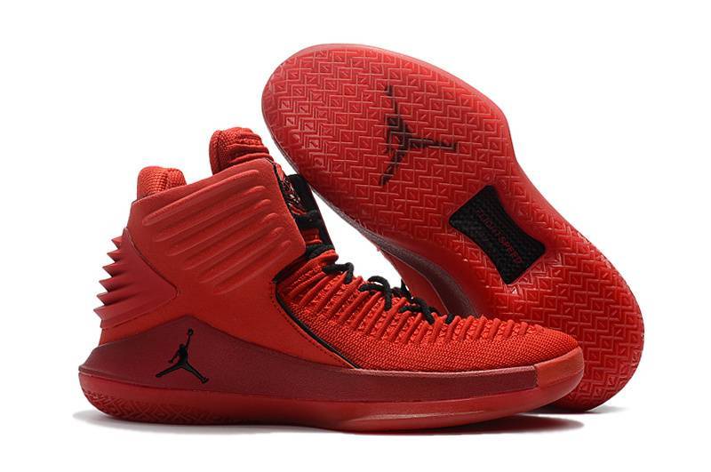 Les baskets Air Jordan 31 Femme permettent de personnaliser votre style tout en  d’un confort supérieur.