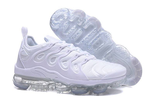 Les Nike Air Vapormax Plus TN Femme incarnent une fusion audacieuse entre l’héritage des baskets TN des années 90 et l’innovation moderne de la technologie Vapormax.