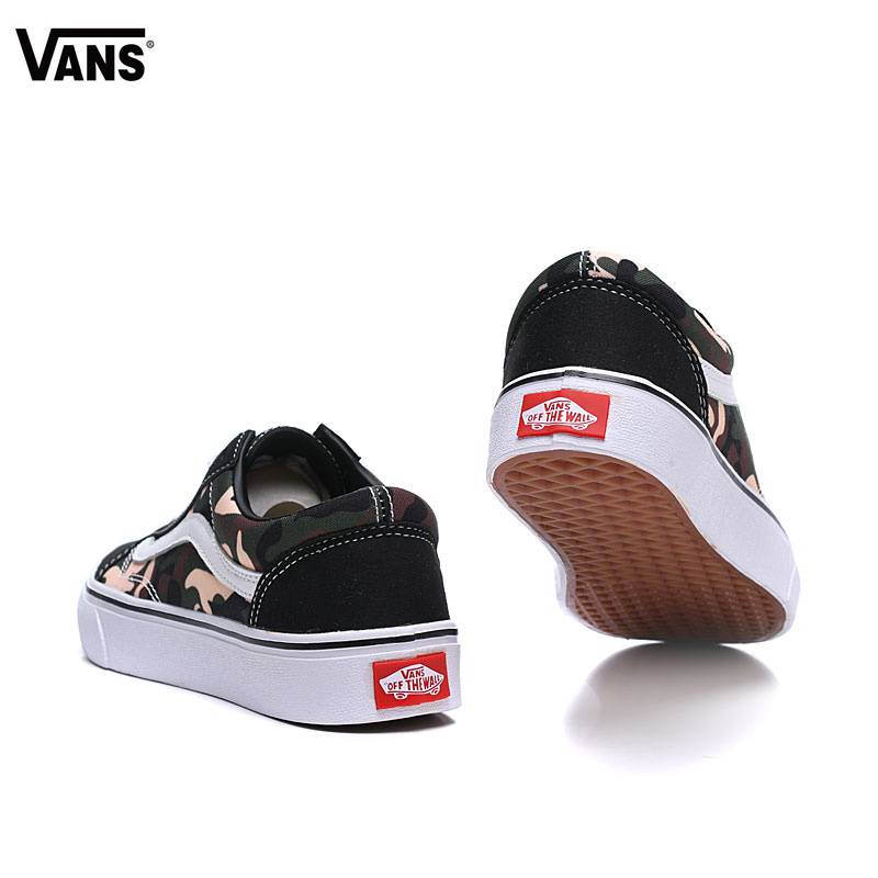 Les baskets Vans Femme se distinguent par leur style intemporel et leur esprit californien décontracté, faisant d’elles un symbole de liberté et d’individualité.