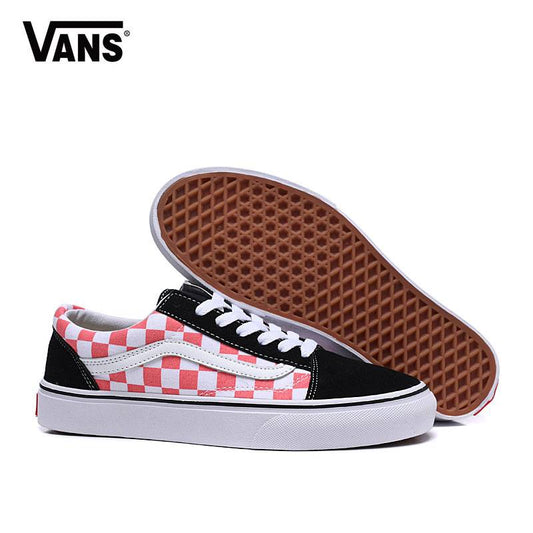 Les baskets Vans Femme se distinguent par leur style intemporel et leur esprit californien décontracté, faisant d’elles un symbole de liberté et d’individualité.