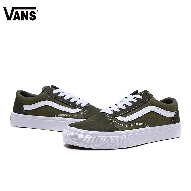 Les baskets Vans Femme se distinguent par leur style intemporel et leur esprit californien décontracté, faisant d’elles un symbole de liberté et d’individualité.