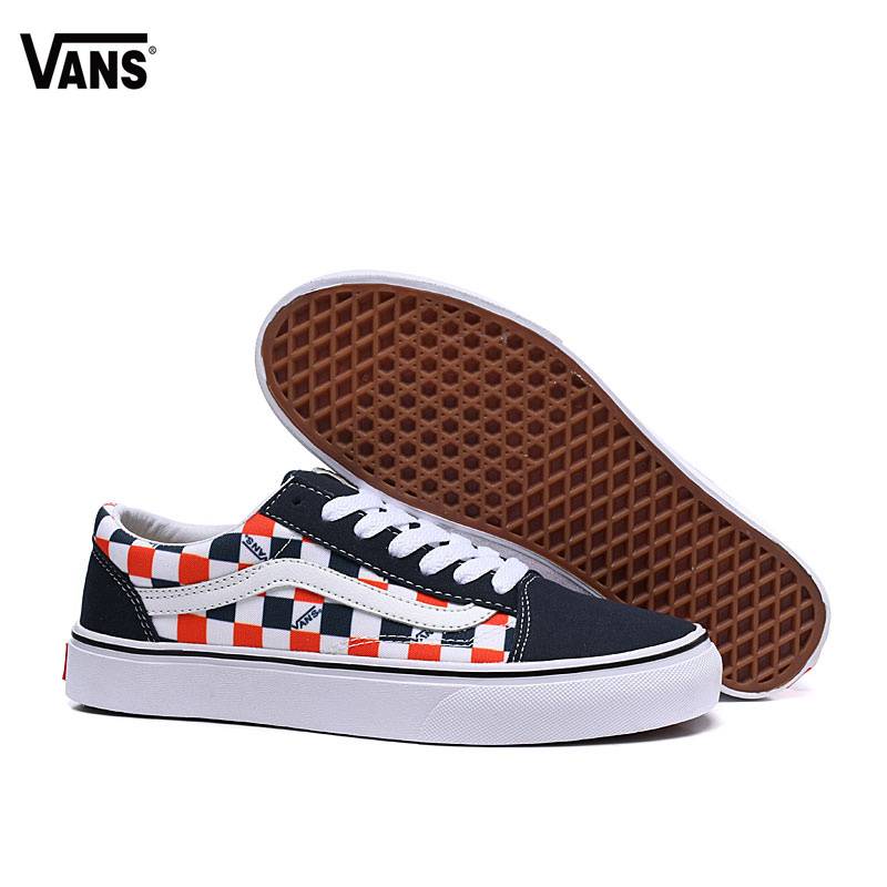 Les baskets Vans Femme se distinguent par leur style intemporel et leur esprit californien décontracté, faisant d’elles un symbole de liberté et d’individualité
