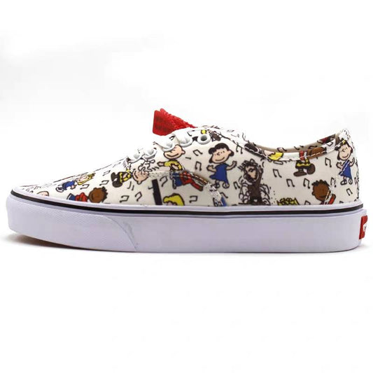 Les baskets Vans Femme se distinguent par leur style intemporel et leur esprit californien décontracté, faisant d’elles un symbole de liberté et d’individualité.